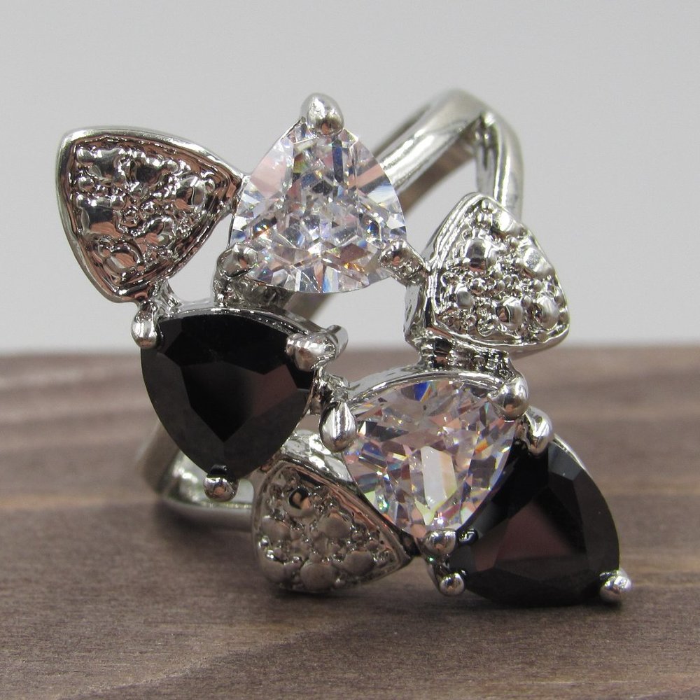 Size 9 Silver Tone Large CZ Diamond Band Ring - Picture 1 of 7